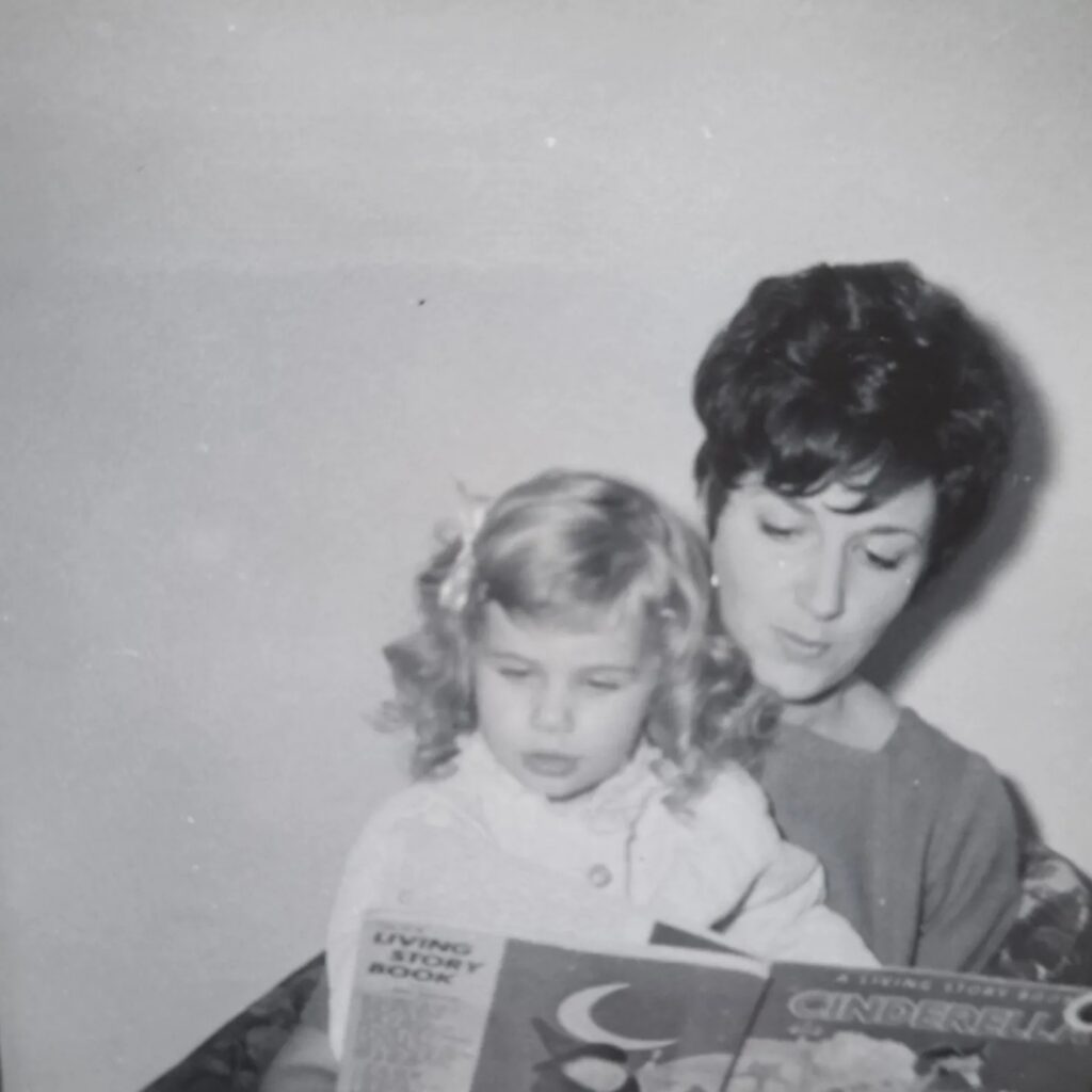 Robin pictured with her mother circa 1967